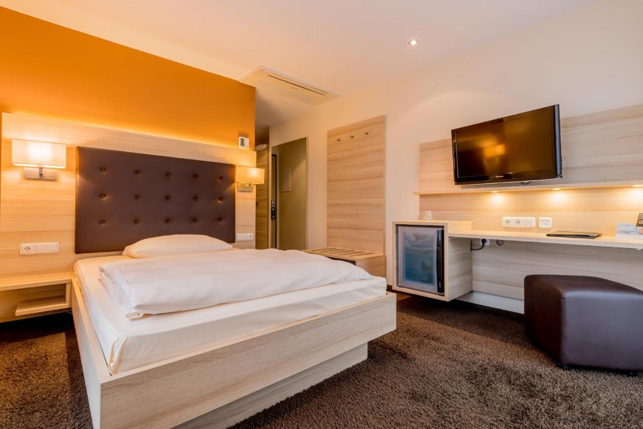 Hotel Bacchus Bensheim Exteriör bild