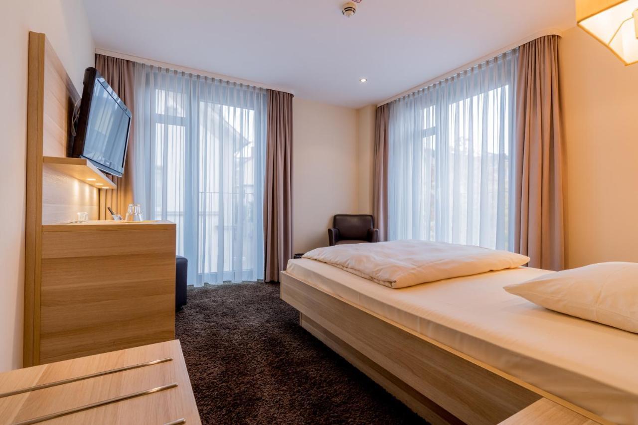 Hotel Bacchus Bensheim Exteriör bild