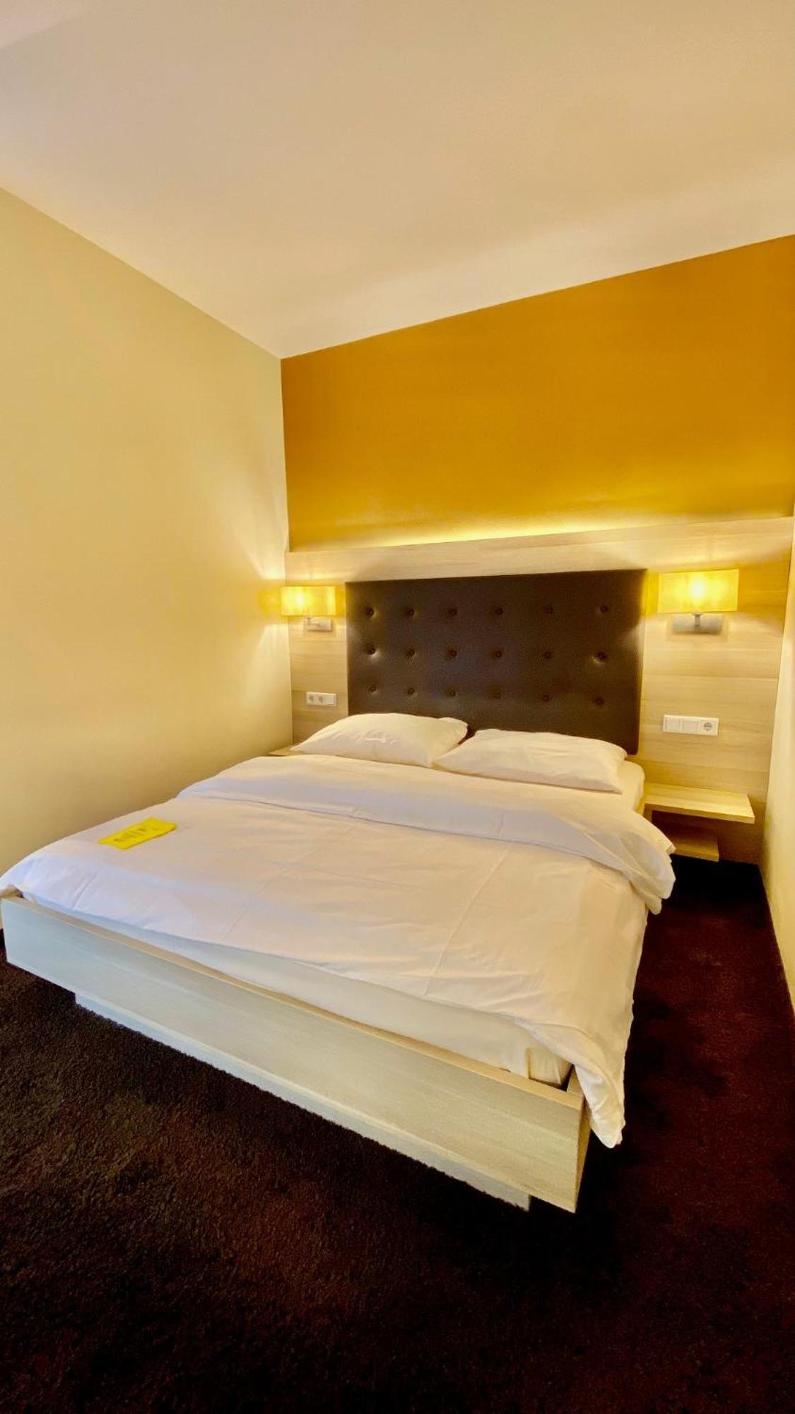 Hotel Bacchus Bensheim Rum bild